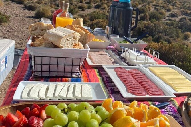 6-hour tour to Valle del Arcoíris - Rainbow Valley in a six-hour morning