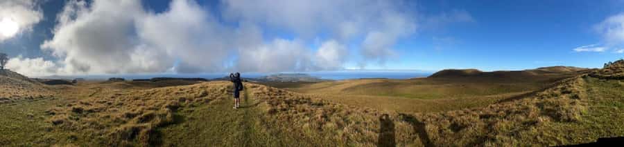 Adventures in Rapa Nui: High-quality tourism with Easter Island Your Tour. - Ahu Akahanga and the first look at ceremonial Rapa Nui