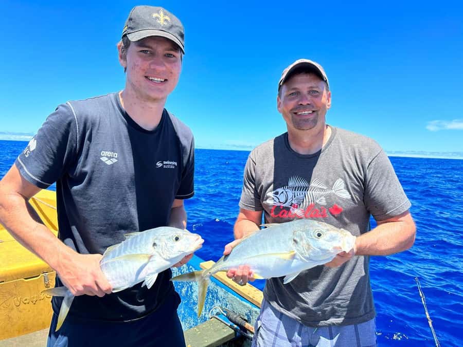 Ancestral fishing: Fishing with an experienced Rapa Nui - Who will enjoy this most