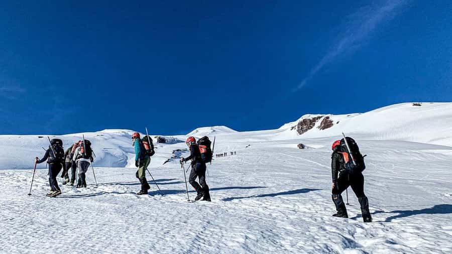 Ascent to Villarrica volcano 2,847masl, from Pucón - The descent: sledding in snow or walking in summer
