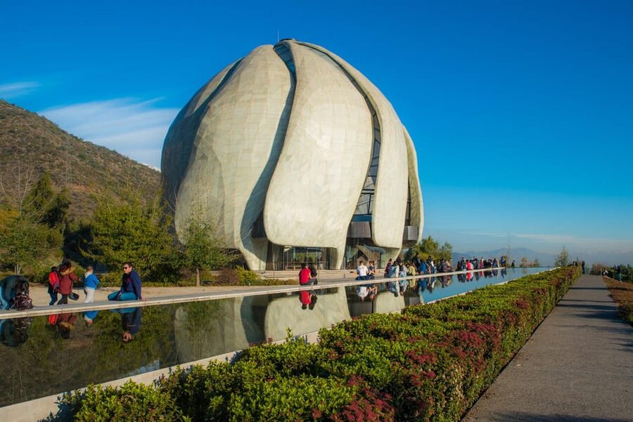 Bahá’í Temple, Winery and Lapis Lazuli + Private Transport - Four tastings at Cousiño Macul