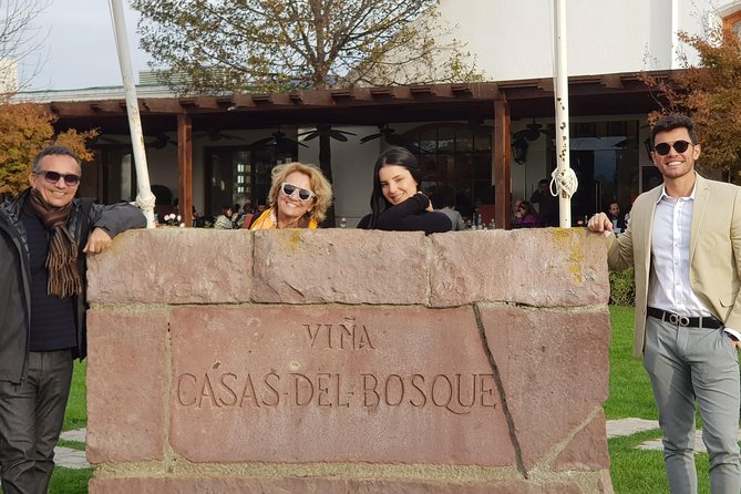 Casas del Bosque Winery + RE Wineries : Exclusive Tour + Transfer - Why private transport changes the value