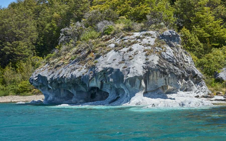 Coyhaique: Marble Chapels and Lake General Carrera Tour - The boat ride into the Marble Caves