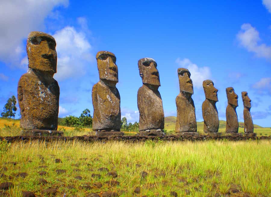 Easter Island: 2 Full Days Private Tour - Should you book the two days?