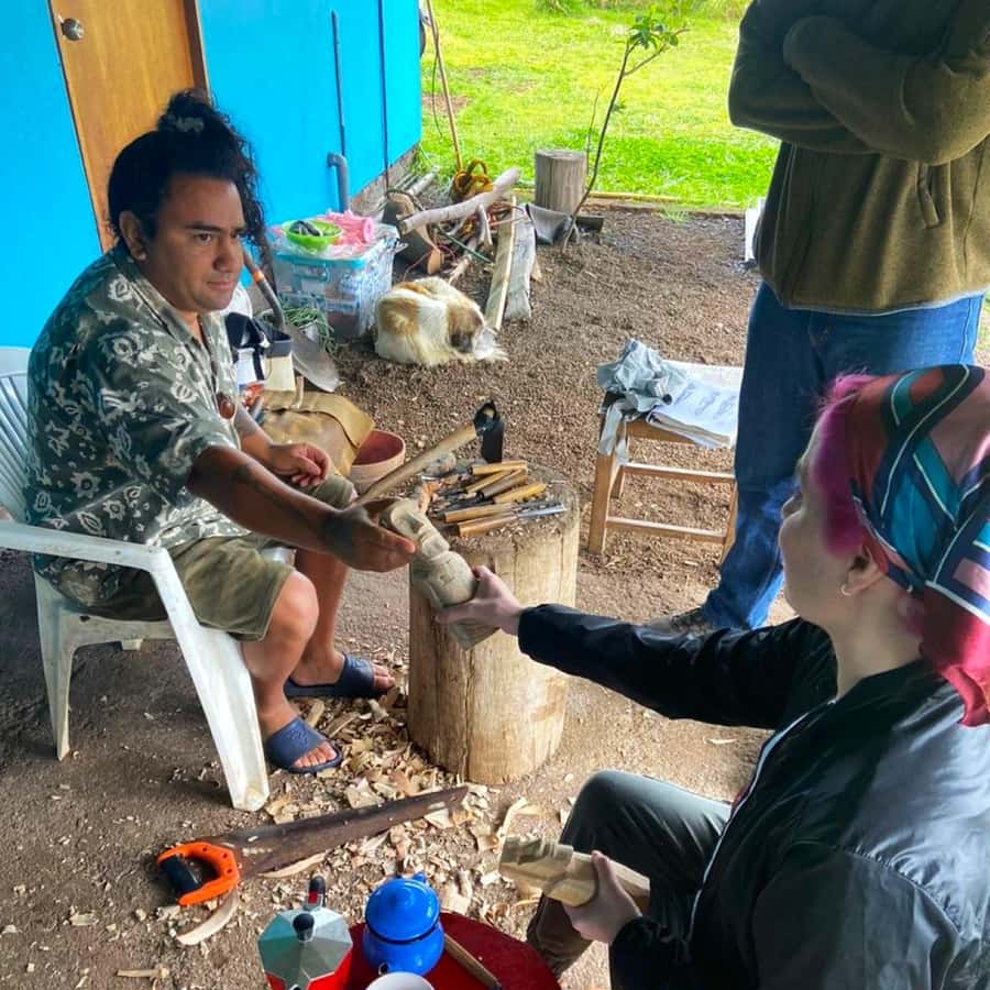 Easter Island: Demo of How to Carve a Moai statue - Why carving a moai is different from simply buying one