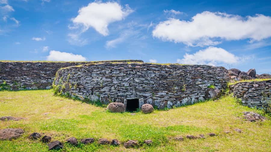 Easter Island: Full Day Ancestral Caves and Orongo Village - Why Orongo gives this tour its focus