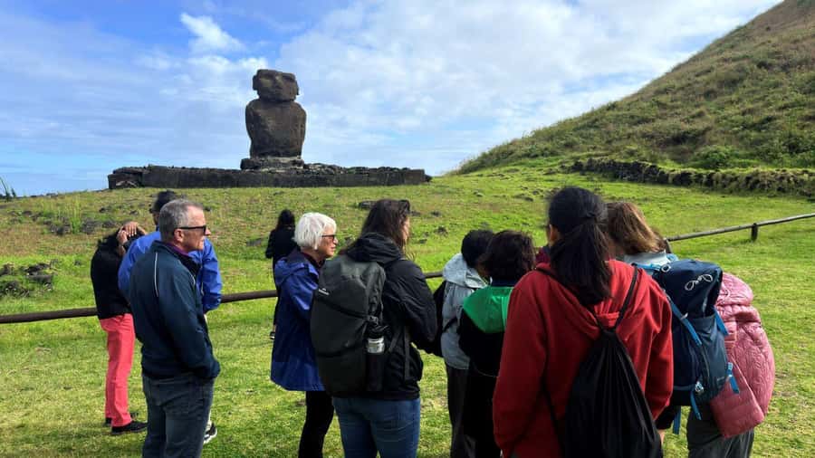 Easter Island: Full-Day Tour to Anakena - Rano Raraku reveals where the moai began
