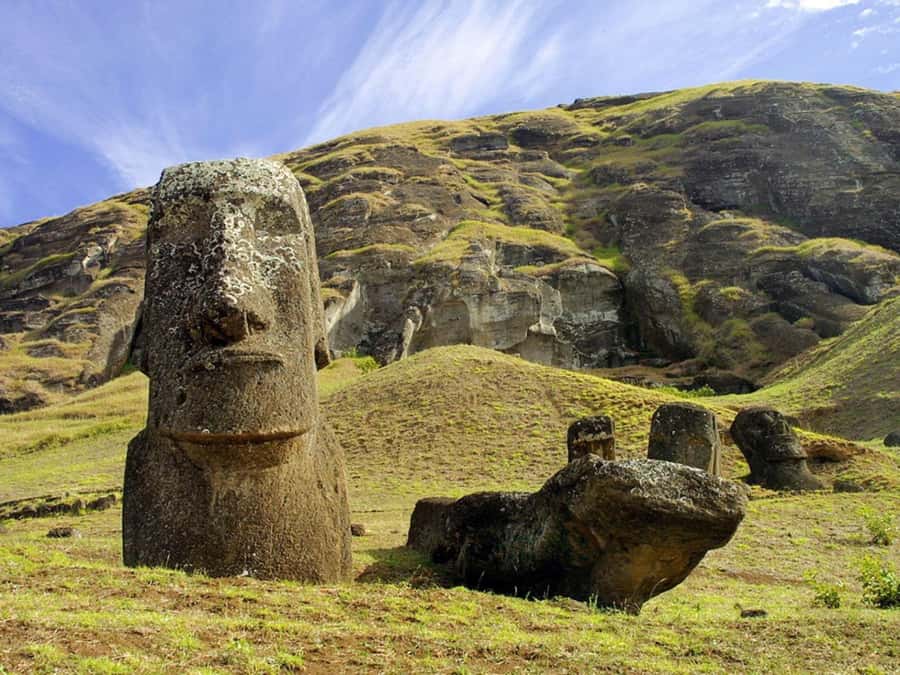 Easter Island: Private Full Day History Of The Moai - Ahu Akahanga and the sight of fallen Moai