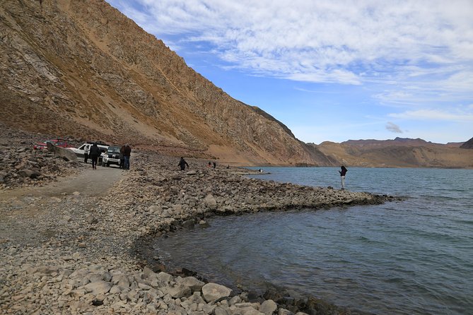 Embalse el Yeso and Termas del Plomo in semi-private 4x4 - Guides, language, and the feel of the day