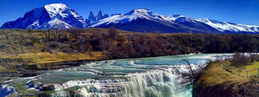 From El Calafate: Torres del Paine Full Day Tour - Crossing from Argentina into Chile