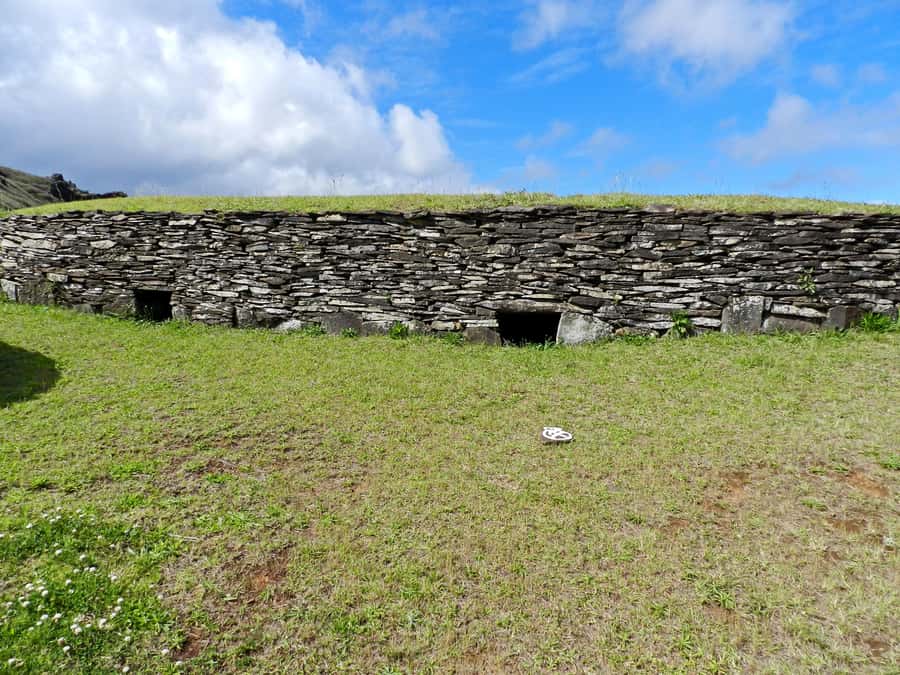 From Hanga Roa: Journey from Orongo to Ana Te Pahu - What makes this Rapa Nui day worthwhile