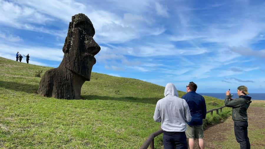 From Hanga Roa: Rapa Nui Culture Sightseeing Tour - Akahanga brings legend into the day