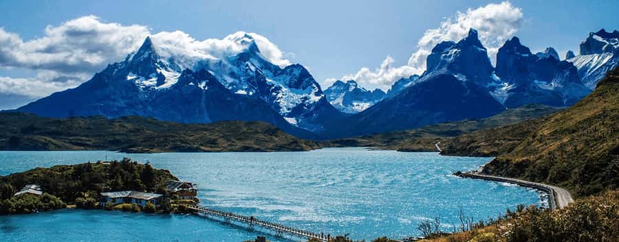 From Puerto Natales: Torres del Paine National Park Day Tour - Main viewpoints and Salto Grande
