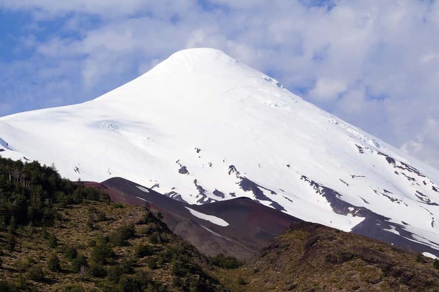 From Puerto Varas: Osorno Volcano & Petrohue Falls Day Tour - Why the Osorno and Petrohué combination works