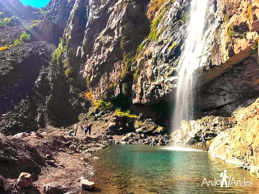 From Santiago: Cajón del Maipo and Volcán San José Hike 8K - What to pack for the high mountain sun