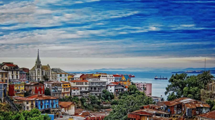 From Santiago: Highlights of Valparaiso and Viña del Mar - Pickup from Santiago and the long coastal road