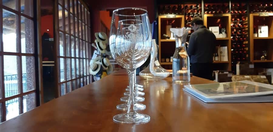 From Santiago: Isla Negra, Pablo Neruda Museum & Winery Tour - Key Points at a Glance