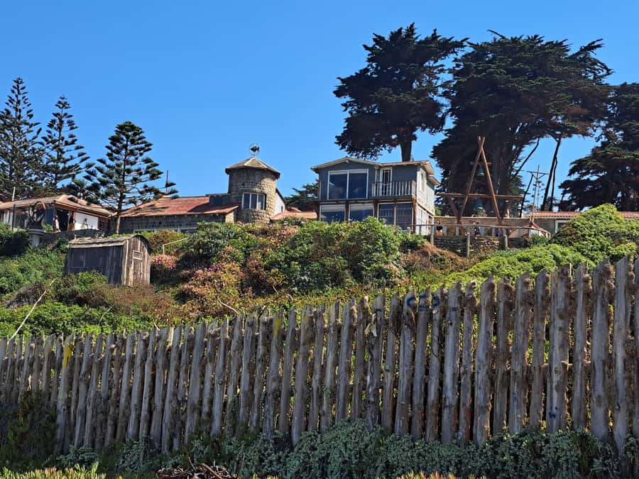 From Santiago: Isla Negra, Pablo Neruda Museum & Winery Tour - Should You Book It?