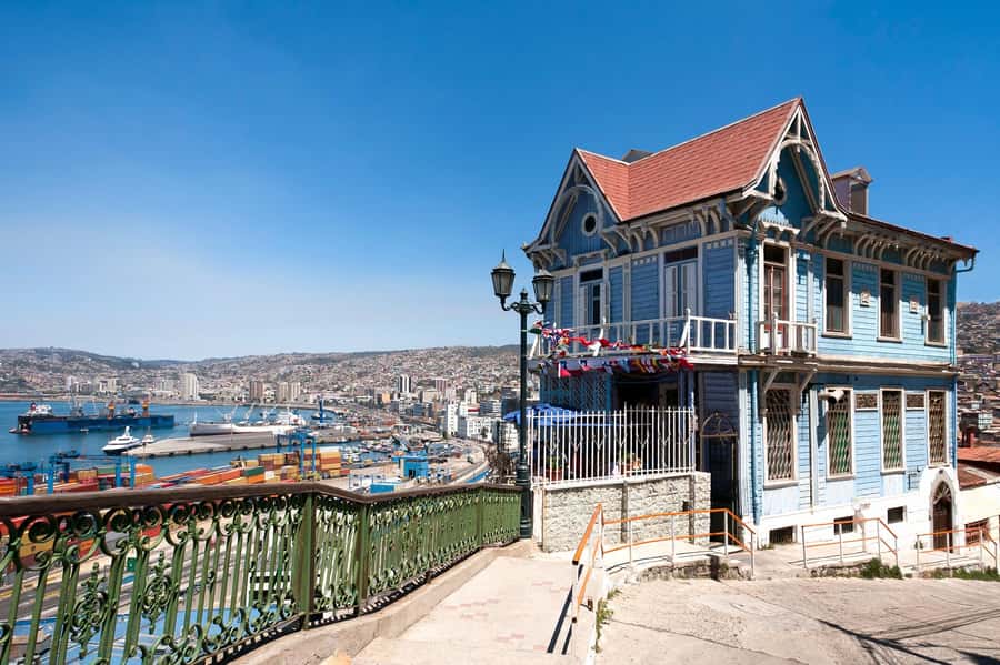 Full Colors: Valparaíso and Viña del Mar - Key points at a glance