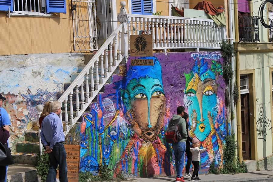 Full Colors: Valparaíso and Viña del Mar - Who will get the most from this $96 tour