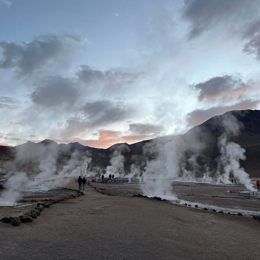 Geysers del Tatio: Sunrise and breakfast in Atacama - Why El Tatio works best at sunrise