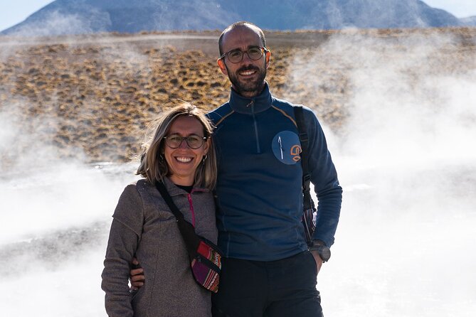 Guided tour to the Tatio Geyser breakfast at Geyser Blanco - Putana River and the high plateau wildlife