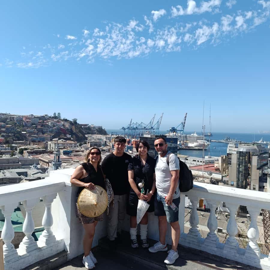 Historic Valparaíso: Private tour by vehicle - Is $50 a fair price?