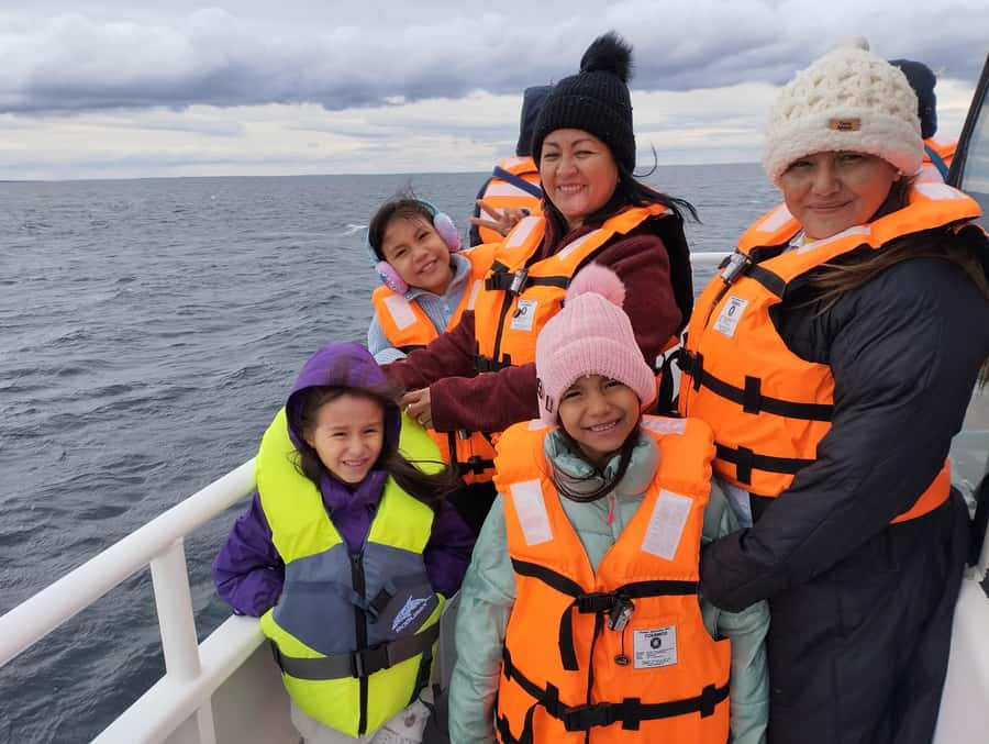 Magdalena Island: Walk with the penguins - Prat Pier check-in and the first 10 minutes
