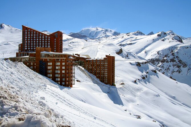 Nevado Valley Tour with Lunch in Hotel - Why Valle Nevado works as a Santiago day trip