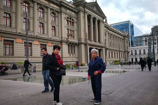 Private Day Tour in Santiago - A six-hour introduction to Santiago
