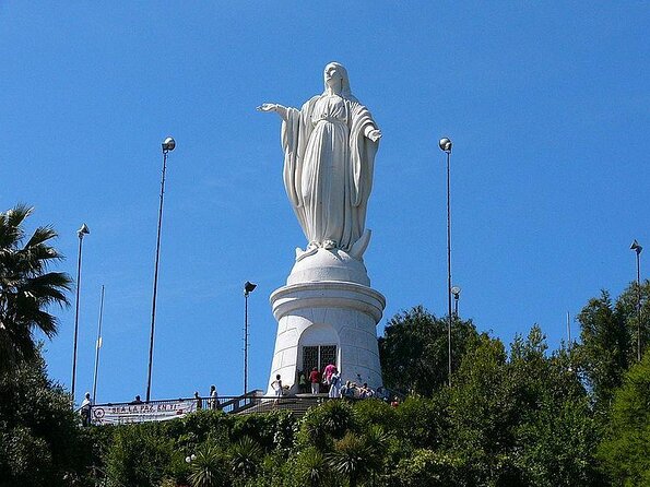Private San Cristobal Hill & Metropolitan Park Santiago Bike Tour - From a quiet Providencia street to Santiago’s best view