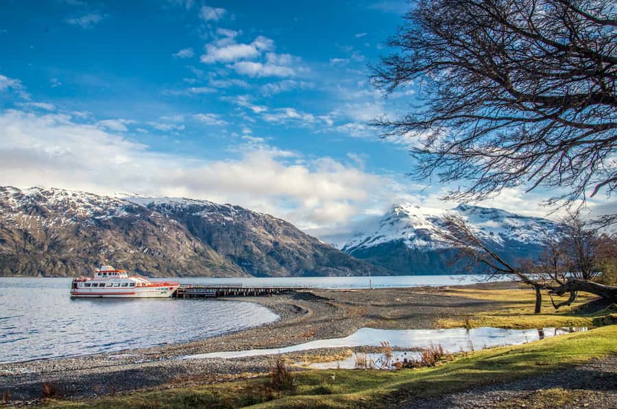 Puero Natales: Glacier Tour with Lunch & Whiskey Aperitif - Why this fjord trip is worth your day