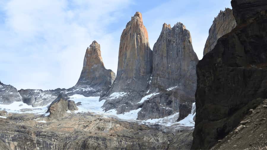 Puerto Natales: Base Torres Small Group Trekking - The early ride from Puerto Natales