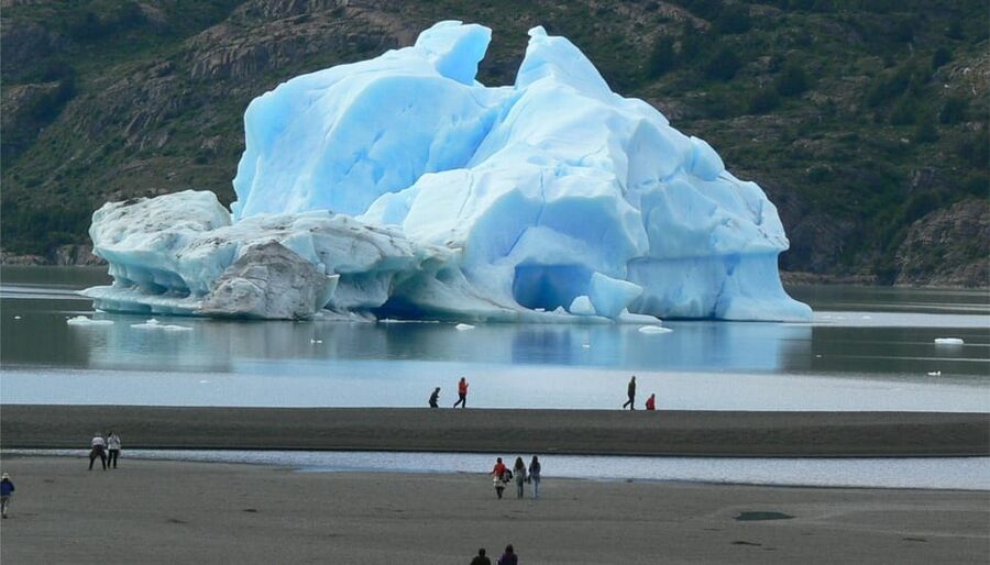 Puerto Natales: Tour Package (Full Day + Base Torres + Grey) - Three days that show Torres del Paine from every side
