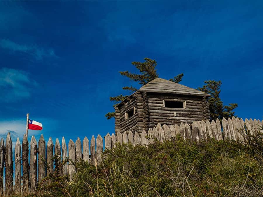 Punta Arenas: Fort Bulnes Historical Tour - The midpoint of Chile photo stop