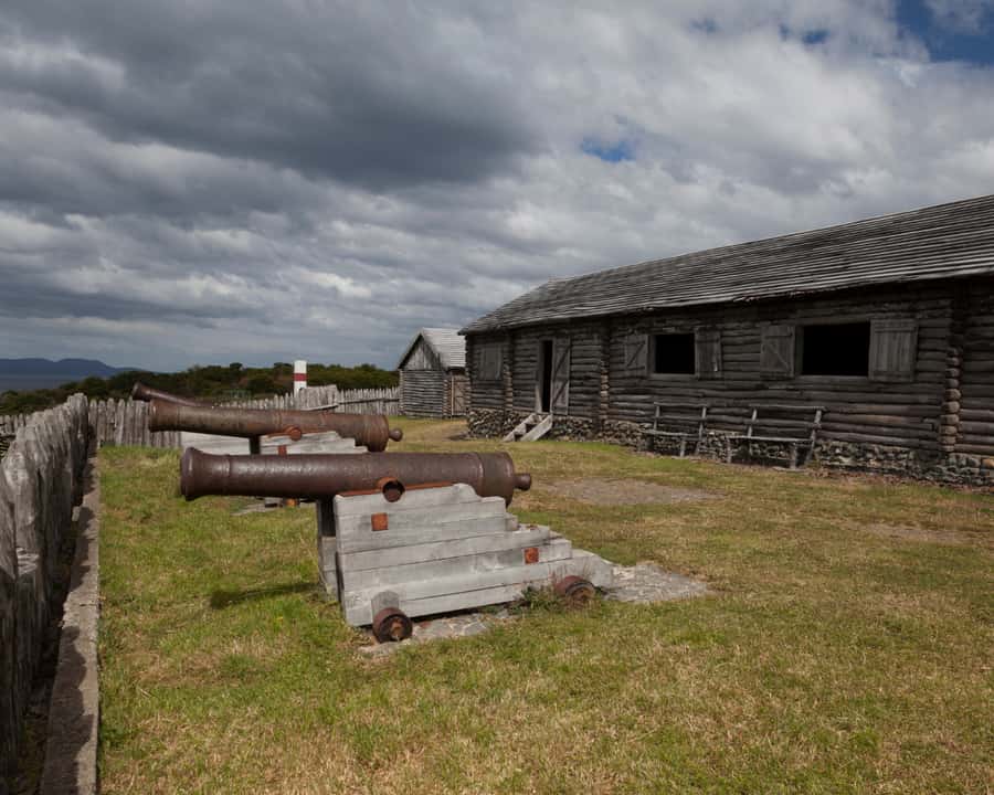 Punta Arenas: Fuerte Bulnes Shore Tour for Cruisers - The Midpoint of Chile marker