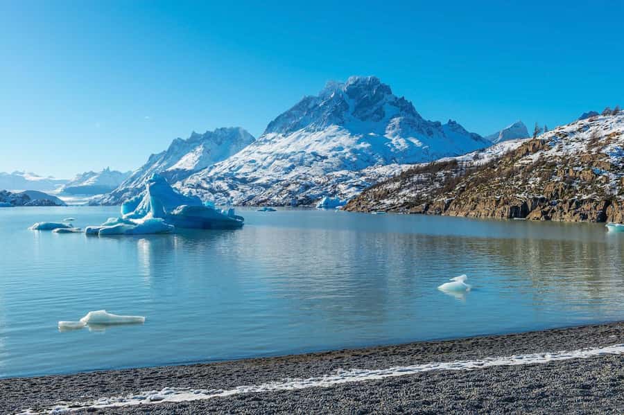 Punta Arenas: Full Day Torres del Paine + Milodon Cave - Salto Grande: a short walk with a big payoff