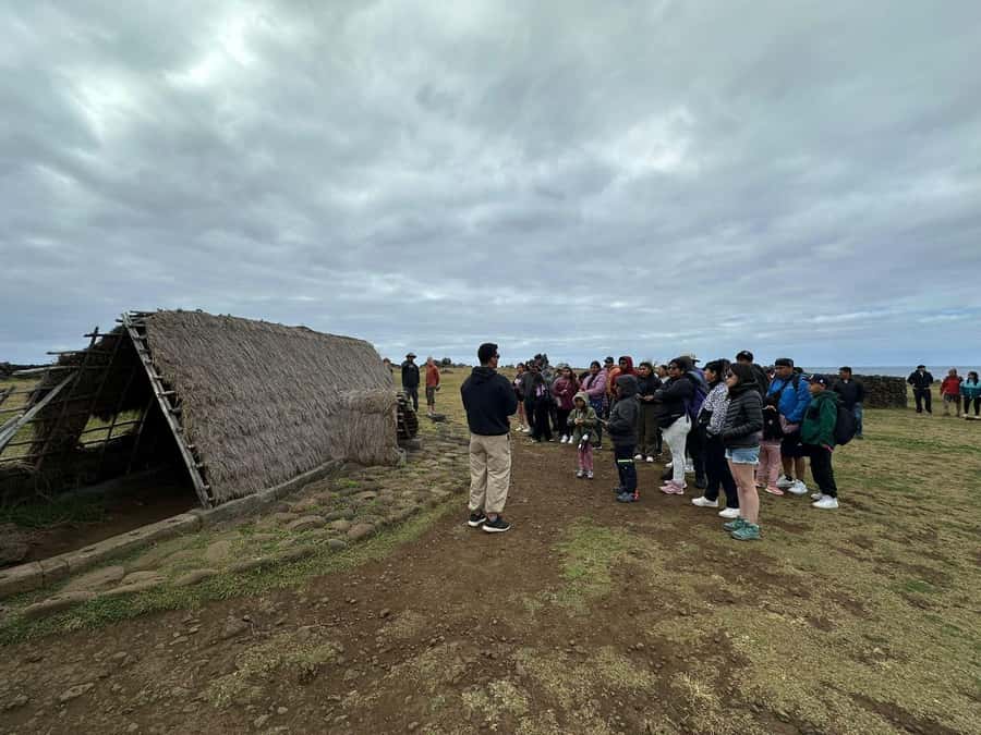 Rapa Nui Dreams: Experiencie Pack 3 Days - Day three: sunrise behind 15 moai