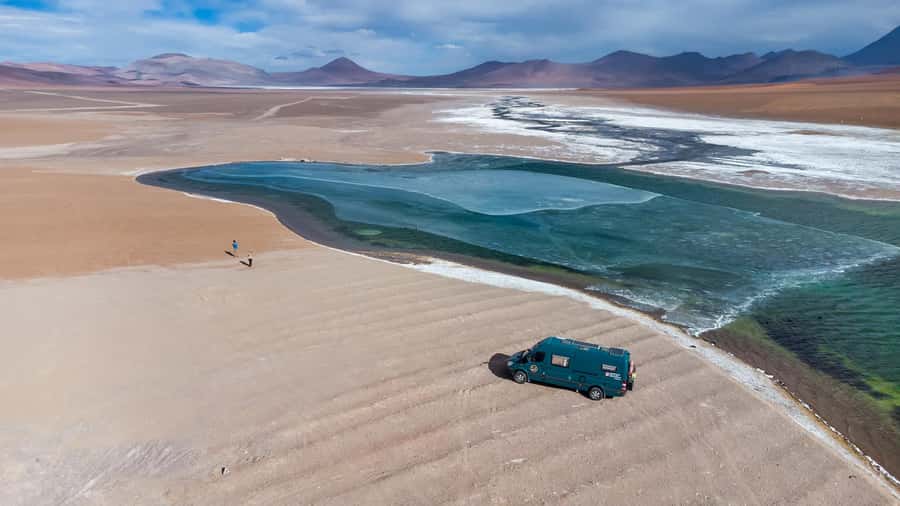 San Pedro de Atacama Day Trip: Atacama Desert and Salt Flats - Breakfast beneath Lickancabur Volcano