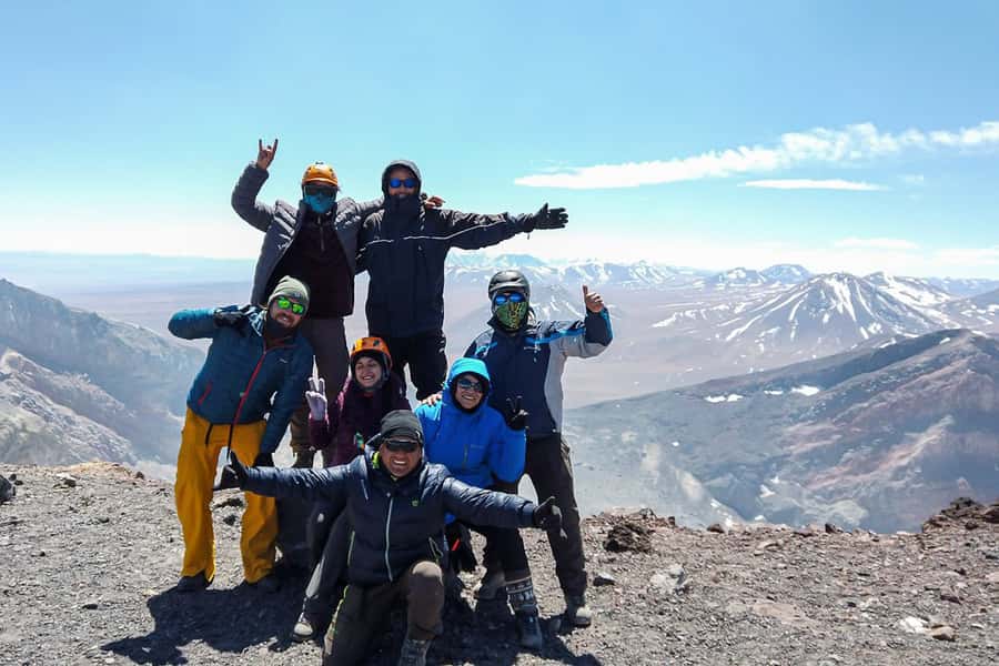 San Pedro de Atacama: Láscar Volcano Summit Hiking Day Trip - An early 4WD ride from San Pedro