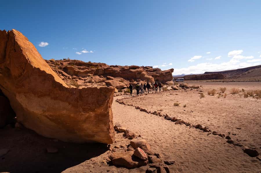 San Pedro de Atacama: Rainbow Valley & Hierbas Buenas Tour - Guides, Language, and Group Size