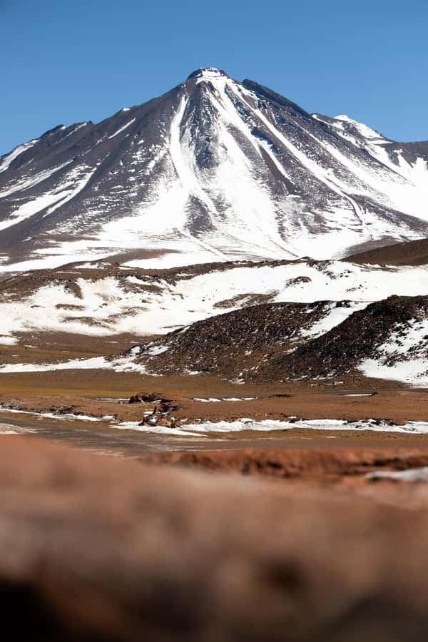 San Pedro de Atacama: Red Rocks & Altiplano Lagoons Day Trip - Lunch in the open desert