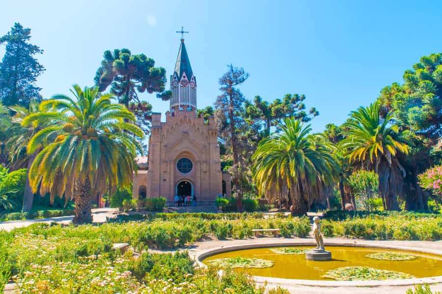 Santa Rita: Tour + Premium Wine Tasting + Private Transport - Age rules and the best match for this tour