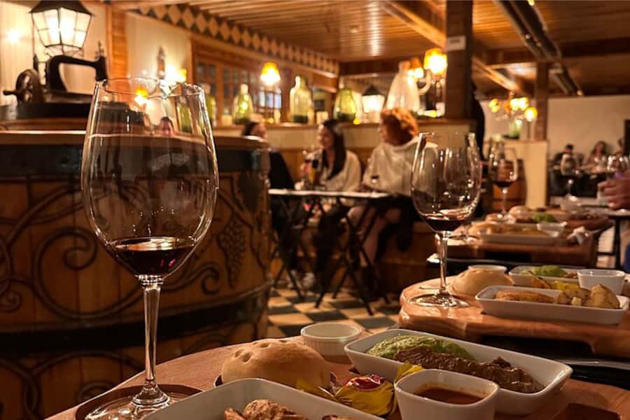 Santiago: Alyan Winery Sunset with Wine Tastings and Dinner - Sunset, Photos, and the Best Light of the Day