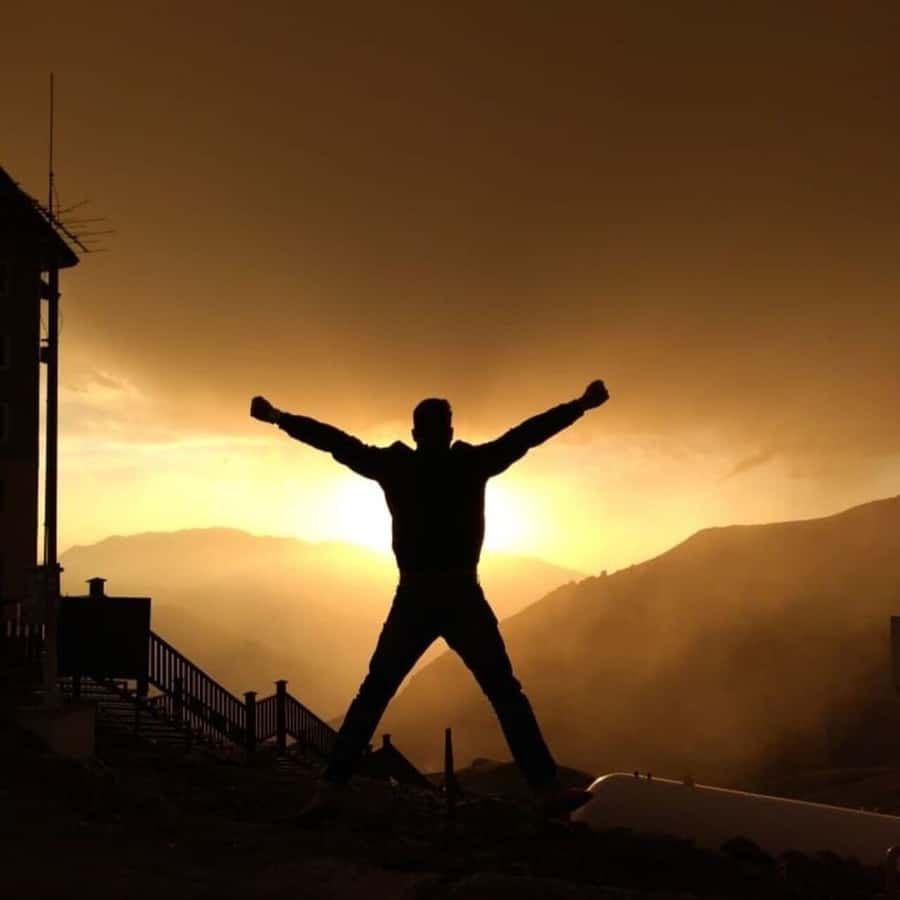 Santiago: Andes Mountains Sunset and Valle Nevado & Picnic - El Colorado gives you time to slow down