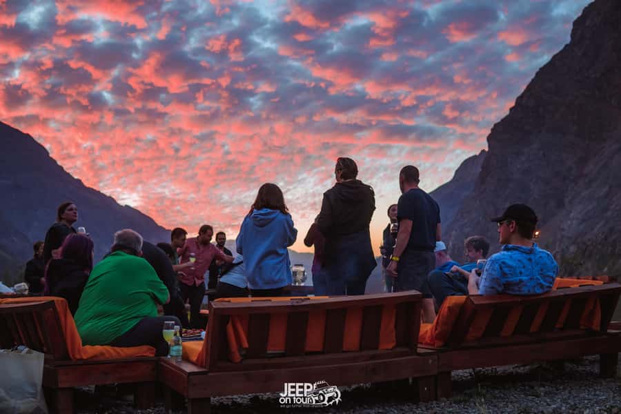 Santiago: Cajón del Maipo Hot Springs & Chilean Barbecue - San José de Maipo and the first mountain views