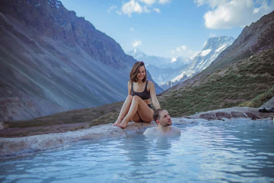 Santiago: Cajón del Maipo Hot Springs & Chilean Barbecue - Leaving Santiago for the Maipo Valley