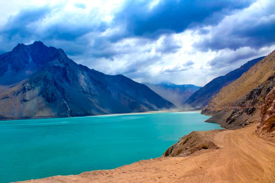 Santiago: Cajon del Maipo, Termas Colinas & Embalse El Yeso - Who should book this day trip?