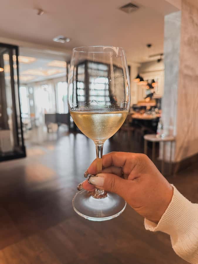 Santiago: Casa del Bosque Winery with Tasting and Lunch - A polished winery visit in the Casablanca Valley
