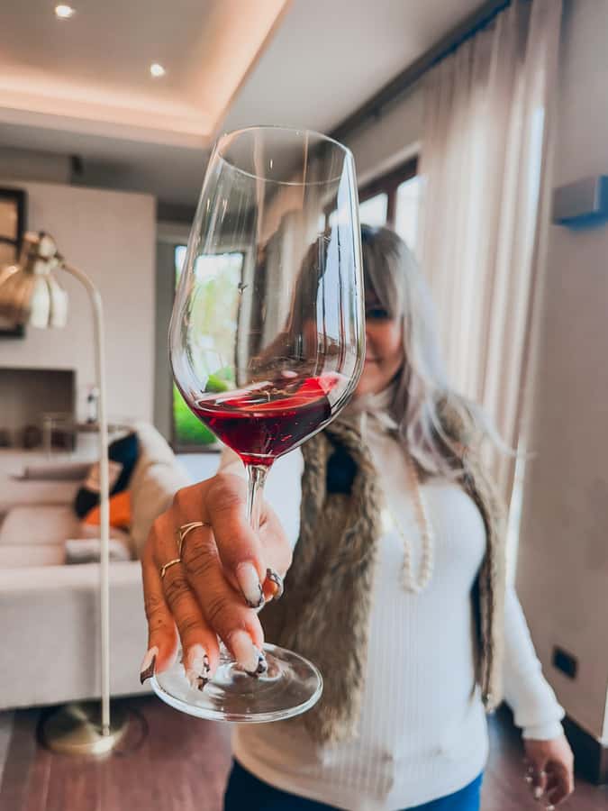 Santiago: Casa del Bosque Winery with Tasting and Lunch - The trip from Santiago and why pickup matters
